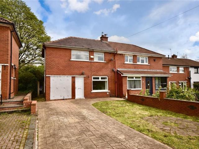 House for sale in Shaw and Crompton, Pendock
