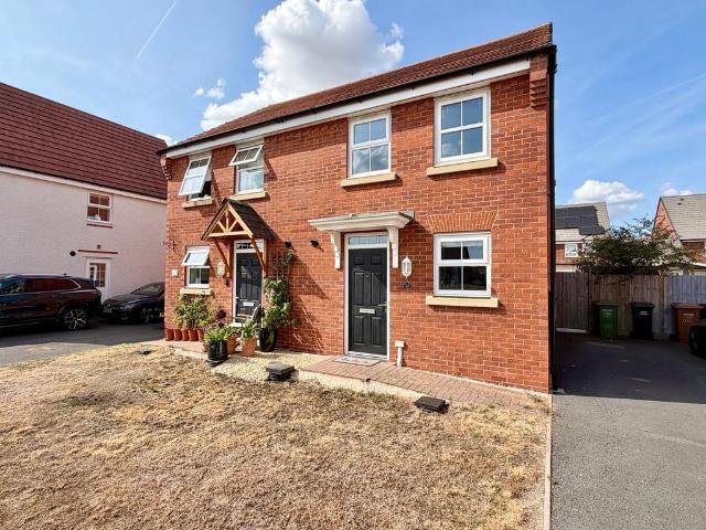 House for sale in Crookhill, Worcestershire