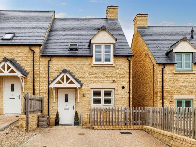 House for sale in Fossebridge, Gloucestershire