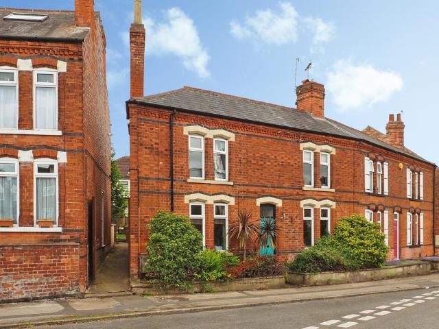 House for sale in Gedling, East Midlands