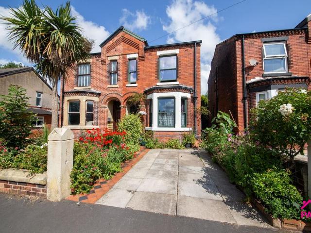 House for sale in Earlestown, St Helens