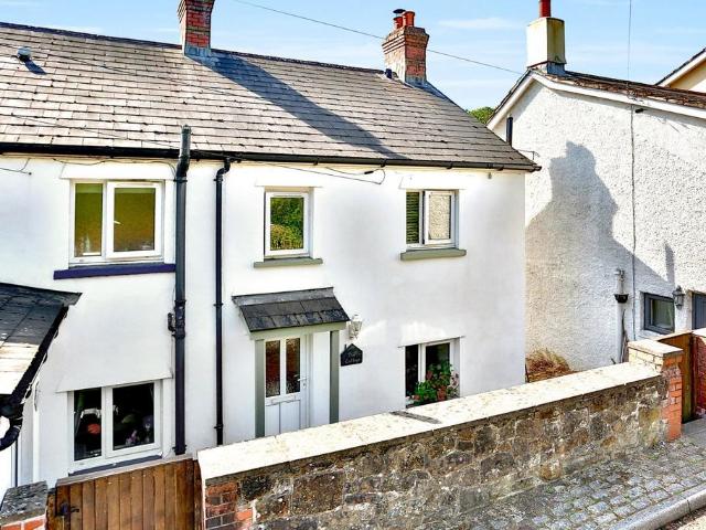 House for sale in Maesygwartha, Llanelly Hill