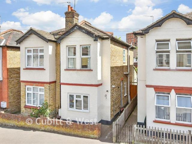 House for sale in Greater London