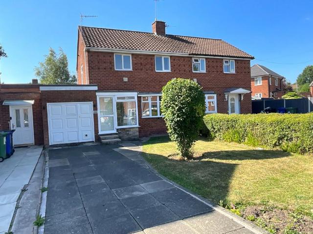 House for sale in Lapal, West Midlands
