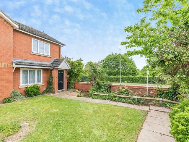 House for sale in Wootton, Northamptonshire