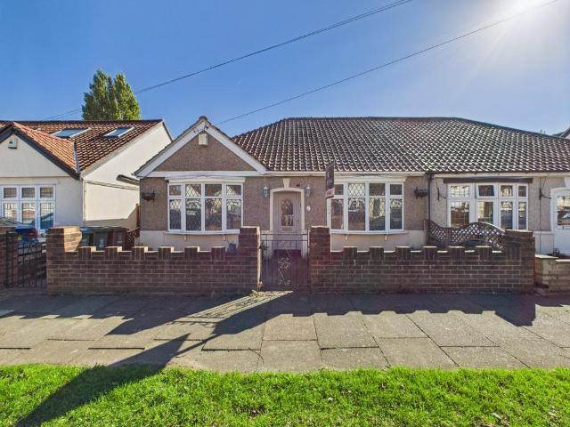 House for sale in Longlands, Halfway Street