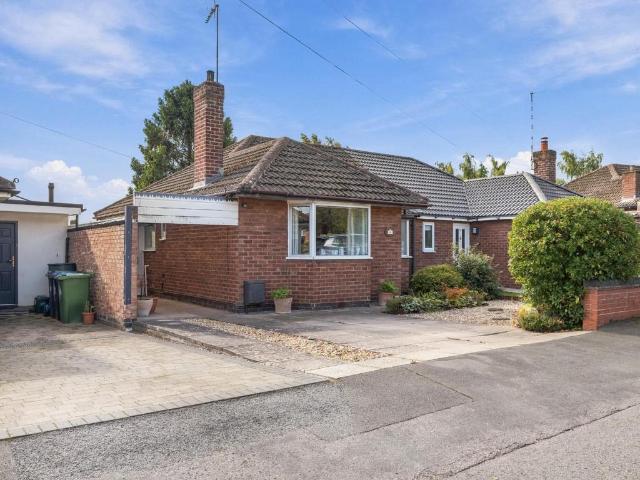 House for sale in Cubbington, Warwick