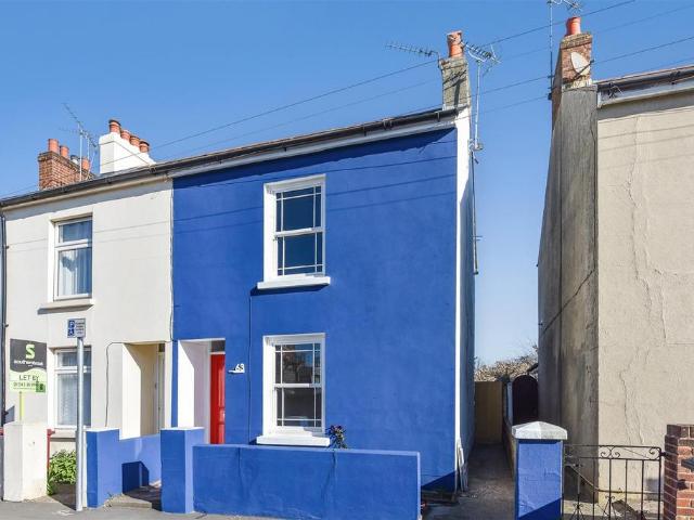 House for sale in Chichester, Littlecote