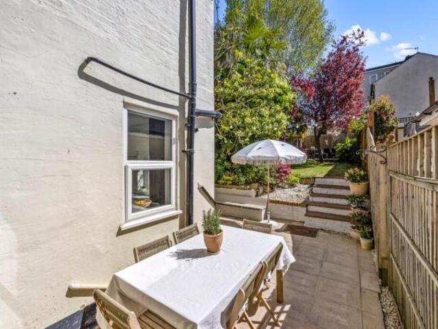 Farm for sale in Sandown Park, Kent