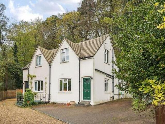 House for sale in Aldershot, Hampshire