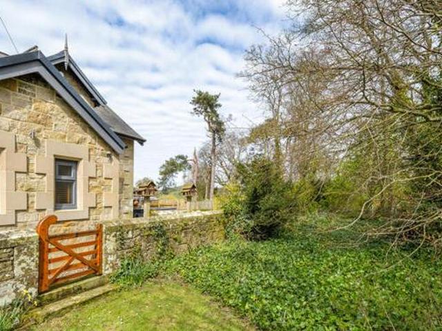 House for sale in Alnwick, Northumberland