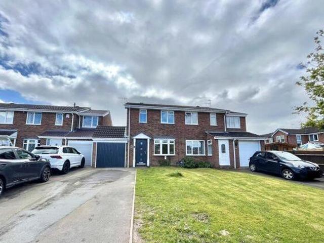 House for sale in Brierley Hill, West Midlands
