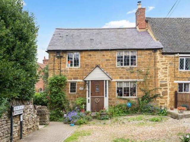 House for sale in Evershot, Oxfordshire