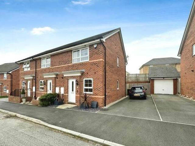 House for sale in Cudworth, South Yorkshire
