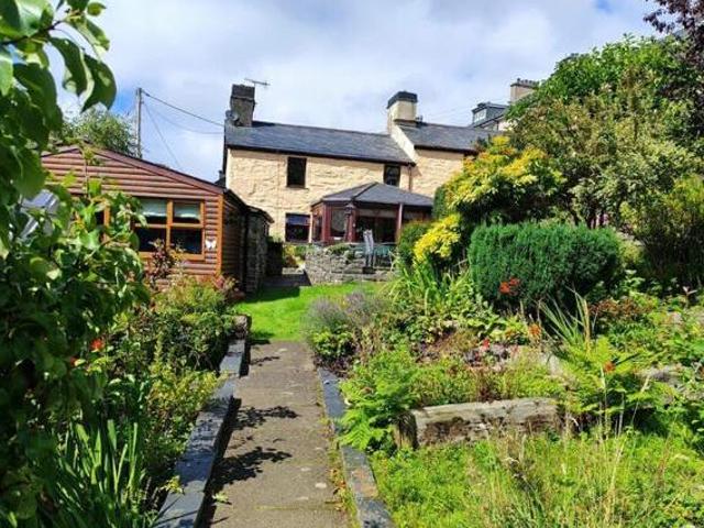 House for sale in Blaenau Ffestiniog, Gwynedd