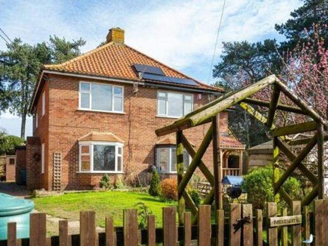 House for sale in Bromsberrow Heath, Gloucestershire