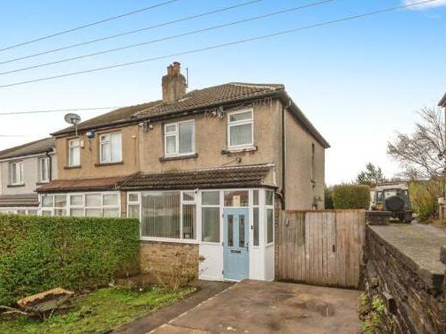 House for sale in Cottingley, West Yorkshire