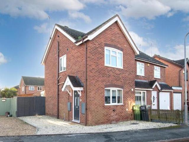 House for sale in Stoke Pound, Bromsgrove