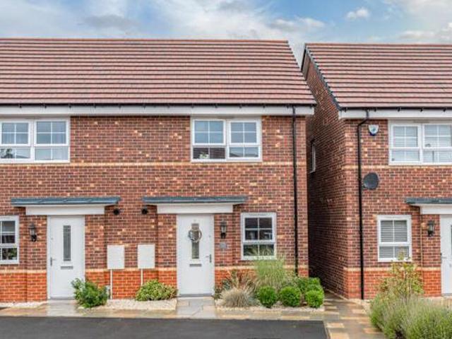 House for sale in Bromsgrove, Worcestershire