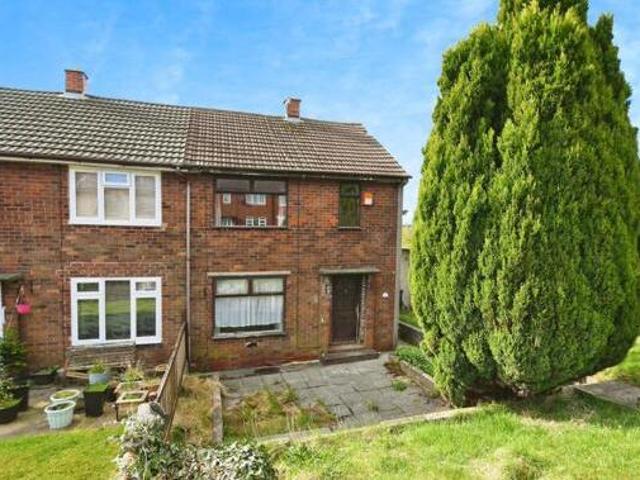 House for sale in Charlesworth, East Midlands