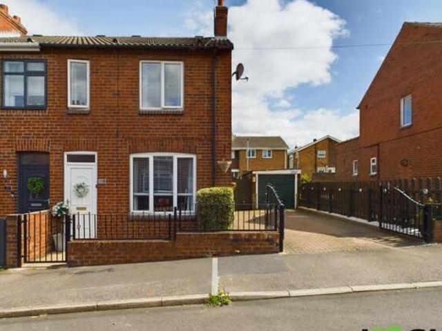 House for sale in Glasshoughton, Castleford