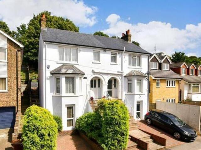 House for sale in Chatham Docks, Chatham