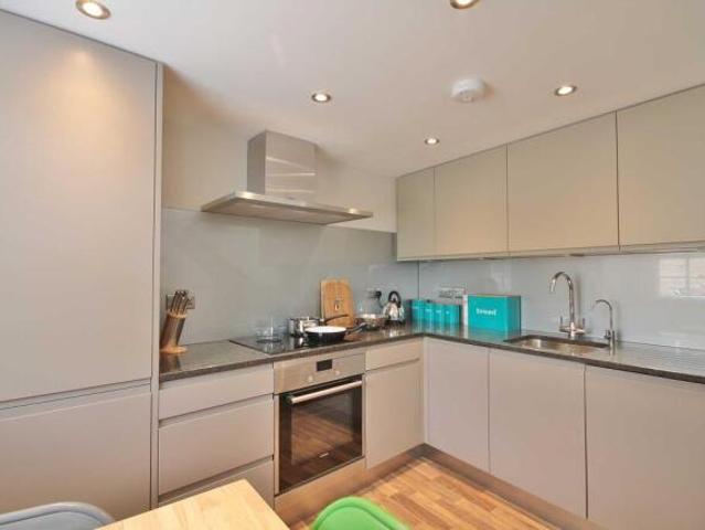 Farm for sale in Iffley Fields, The Slade