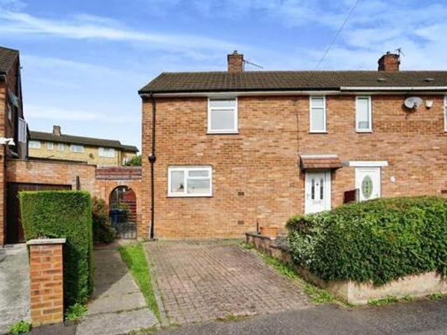 House for sale in Loundsley Green, East Midlands