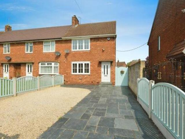 House for sale in Chesterfield, East Midlands
