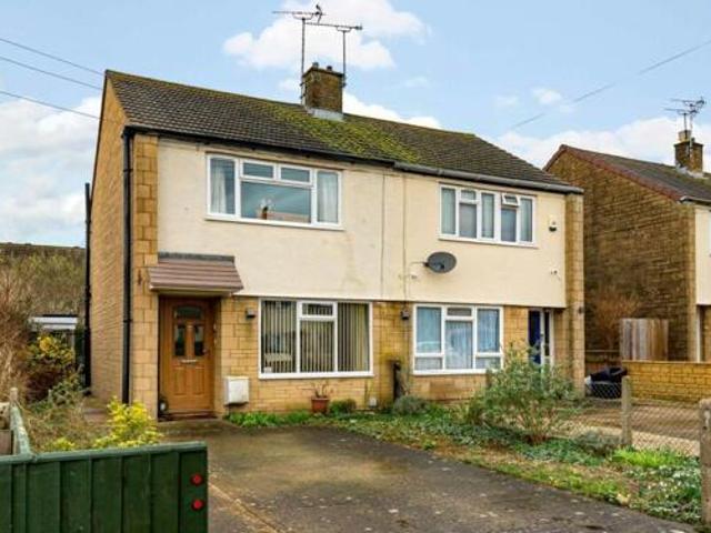 House for sale in Chesterton, Cotswold