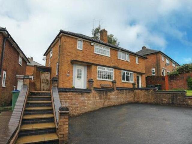 House for sale in Halesowen, West Midlands