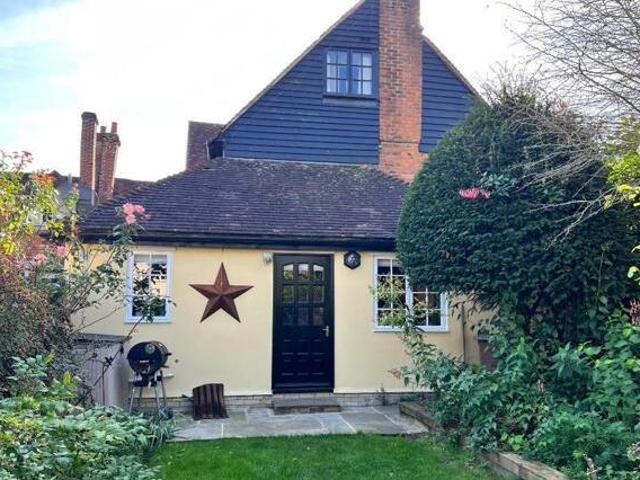 House for sale in Cranbrook & Sissinghurst, Sandown Park
