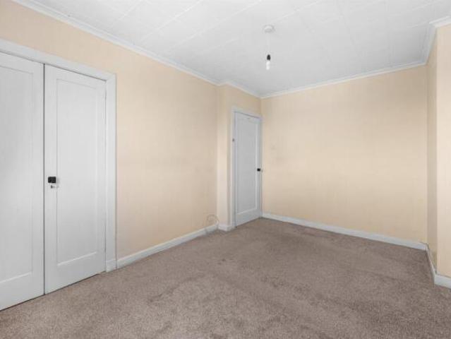 Farm for sale in Thornliebank, Scotland