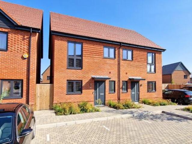 House for sale in Crowthorne