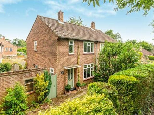 House for sale in Crowthorne