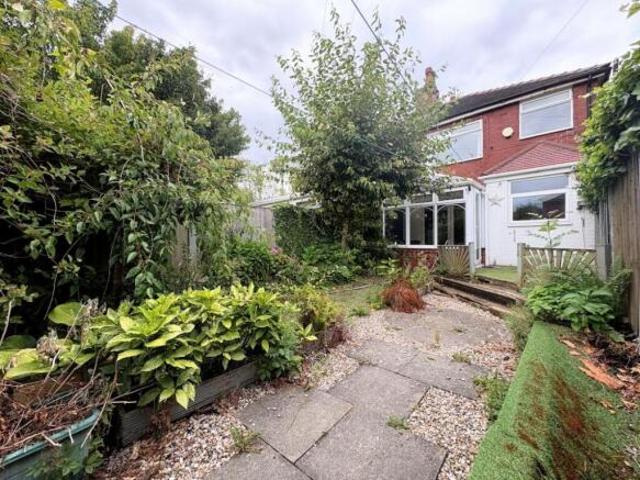Farm for sale in Farnworth, Widnes