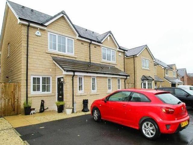 House for sale in Stubbin, Deepcar