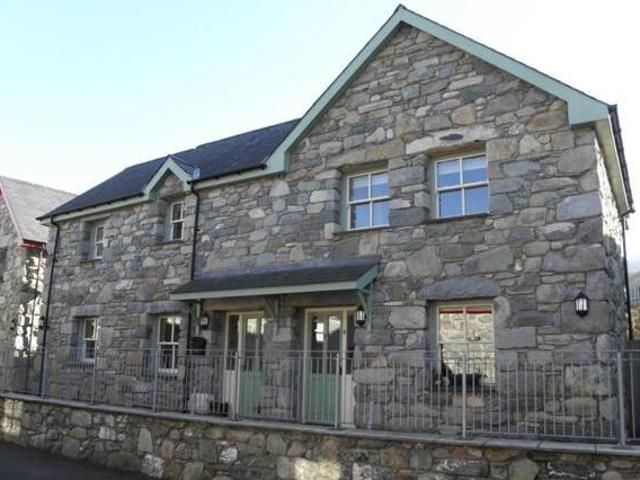 House for sale in Dolgellau, Wales