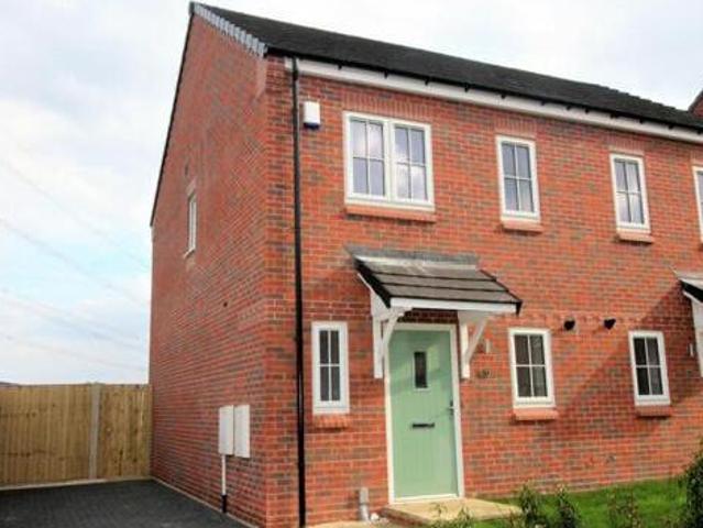 House for sale in Edenthorpe, South Yorkshire
