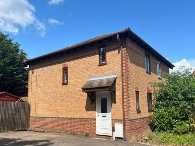 House for sale in Northampton, Northamptonshire