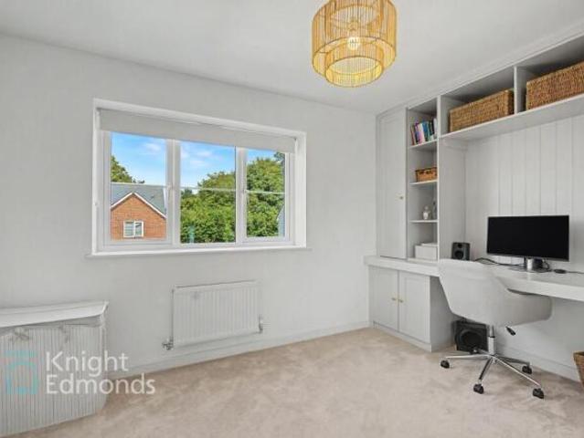 Farm for sale in Midway, Kent