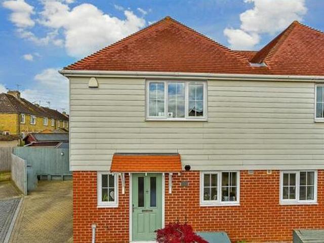 House for sale in Oad Street, Kent