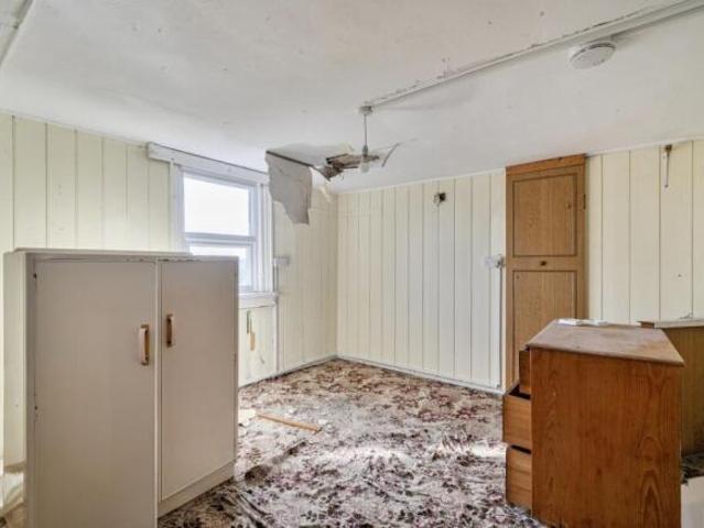 Farm for sale in Pound Hill, Crawley