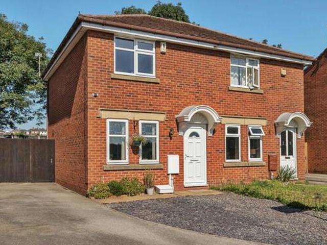 House for sale in Potters Corner, East Midlands
