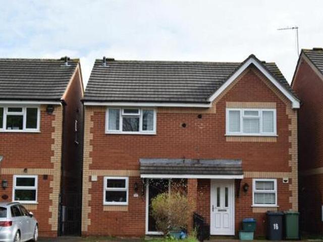 House for sale in Wotton, Gloucester