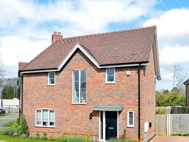 House for sale in Fole, Surrey