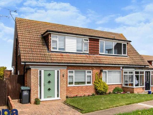 House for sale in Westcourt, Hamerton
