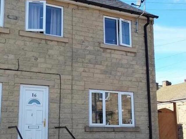 House for sale in Halifax, Calderdale