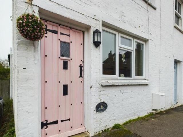 House for sale in Perryfields, West Sussex