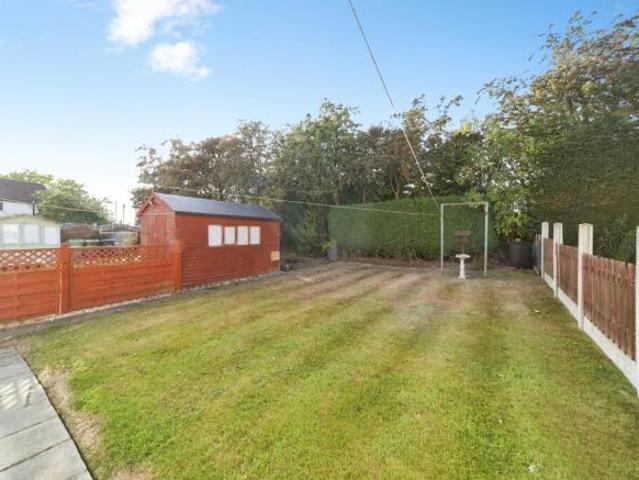 Farm for sale in Yeadon, West Yorkshire